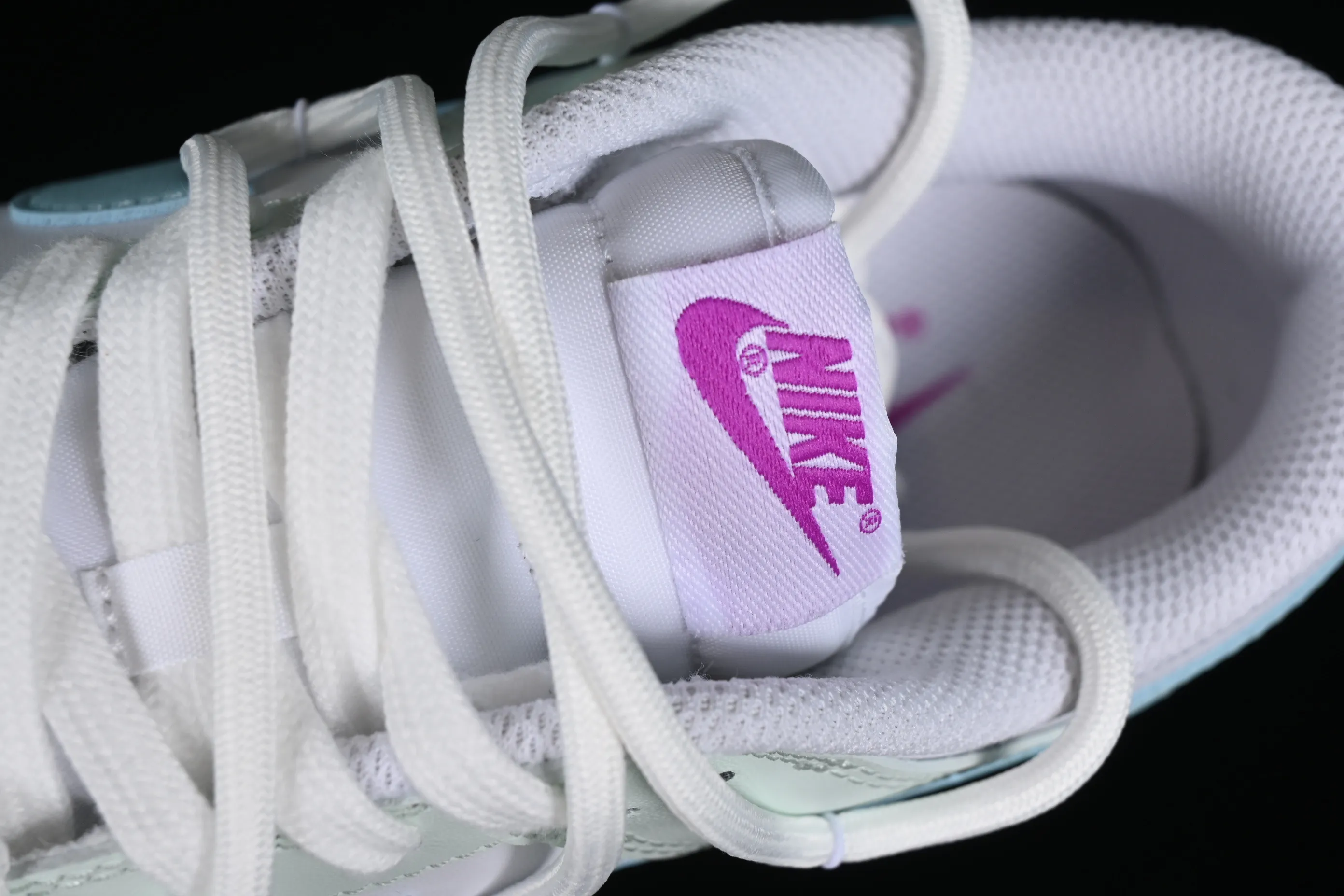 All categories Nk SB Dunk series Nk SB Dunk Low low-top sneakers Nk Dunk Low bubble sea salt fresh white and blue simple SB low-top casual sneakers FD9922-151